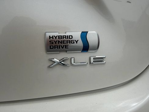Used 2014 Toyota Avalon XLE Premium FWD image 29