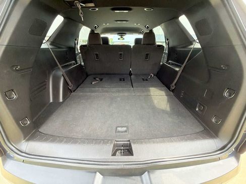 Used 2023 Chevrolet Traverse LT AWD/4WD image 27