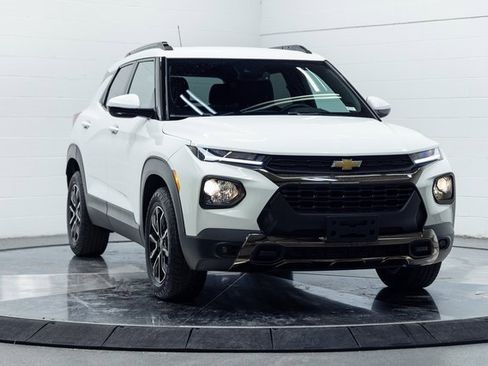 Used 2023 Chevrolet TrailBlazer ACTIV w/ Convenience Package image 4
