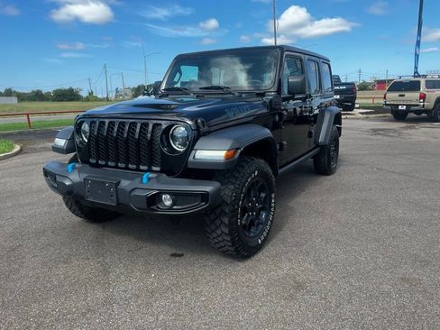 Used 2024 Jeep Wrangler Unlimited Rubicon 4xe image 10