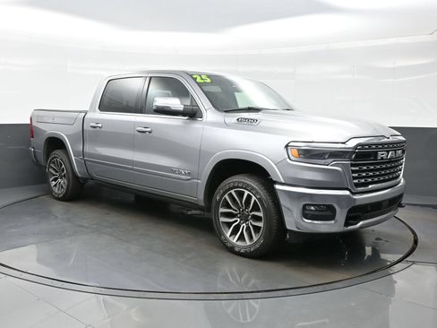 Used 2025 RAM 1500 Limited AWD/4WD image 11