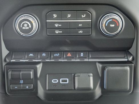 New 2026 Chevrolet Silverado 1500 Custom image 26