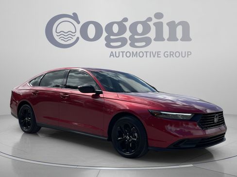 Used 2025 Honda Accord SE image 8