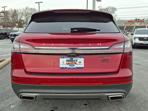 Used 2019 Lincoln Nautilus Reserve image 5