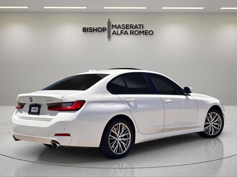 Used 2023 BMW 330i xDrive Sedan AWD/4WD image 5