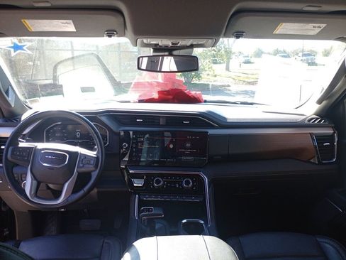Used 2023 GMC Sierra 1500 Denali AWD/4WD image 26