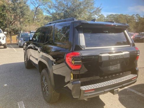 Used 2025 Toyota 4Runner SR5 image 5