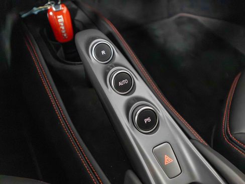 Certified 2023 Ferrari F8 Tributo image 38