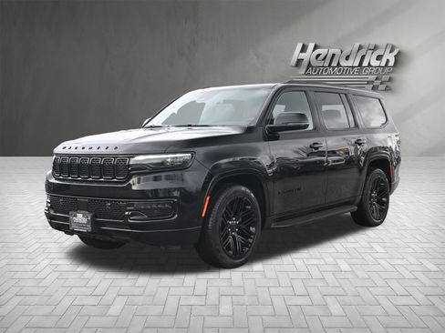 Used 2024 Jeep Wagoneer Series II image 8