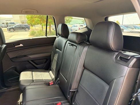 Used 2023 Volkswagen Atlas SE FWD image 33