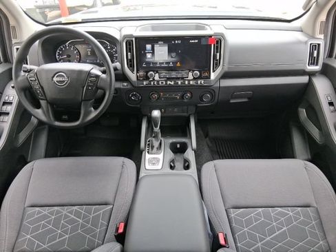 New 2026 Nissan Frontier SV w/ Tow Package AWD/4WD image 12