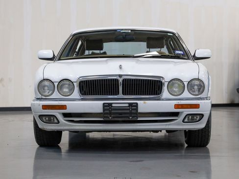 Used 1997 Jaguar XJ6 L RWD image 8