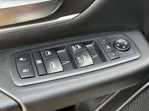 Used 2019 RAM 1500 Big Horn image 22