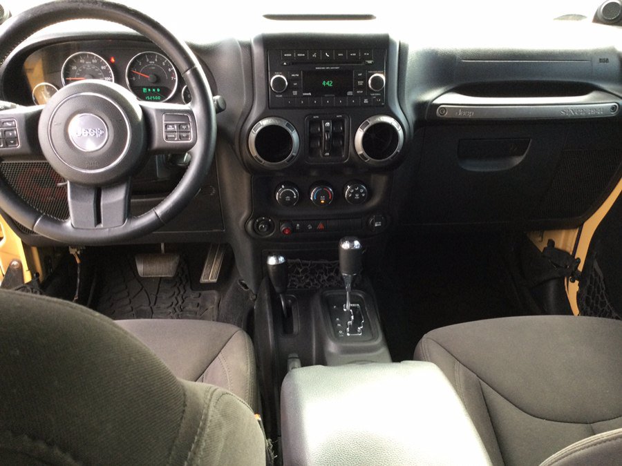 Used 2014 Jeep Wrangler Unlimited Sport w/ Quick Order Package 24S AWD/4WD image 19