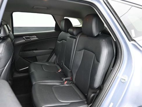 Used 2023 Kia Sportage EX image 10