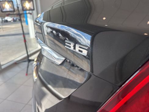 Used 2017 Cadillac XT5 Platinum w/ Driver Assist Package image 12