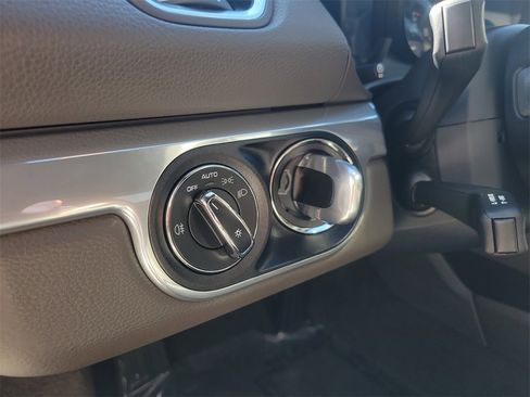 Certified 2023 Porsche 718 Boxster image 28