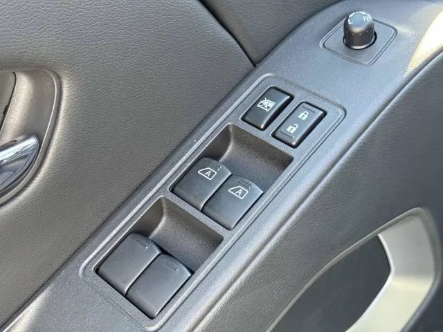 New 2027 Nissan Frontier SV RWD image 22
