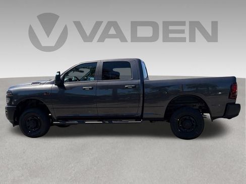 New 2026 RAM 2500 Tradesman AWD/4WD image 8