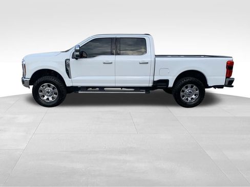 Used 2024 Ford F250 Lariat w/ Chrome Package image 3