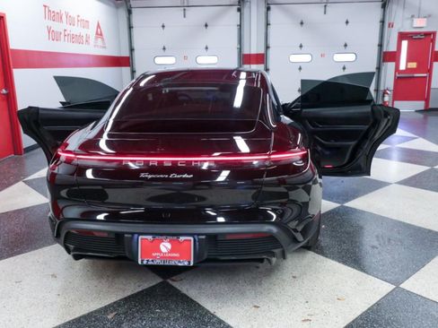 Used 2020 Porsche Taycan Turbo AWD/4WD image 32