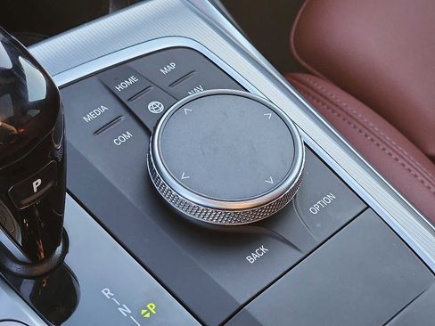 Certified 2022 BMW M340i w/ Driving Assistance Package image 25