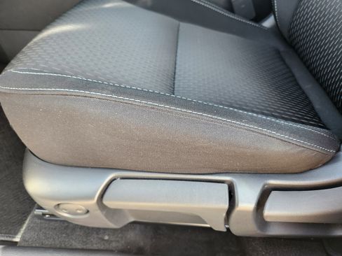 Used 2025 Mitsubishi Outlander ES AWD/4WD image 17