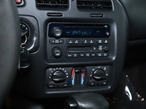 Used 2004 Chevrolet Monte Carlo SS w/ Preferred Equipment Group image 32