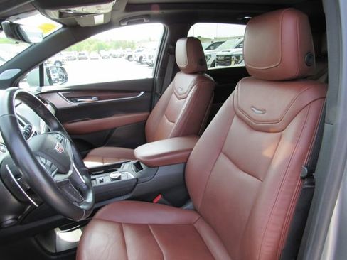 Used 2023 Cadillac XT5 Sportv w/ Technology Package AWD/4WD image 14