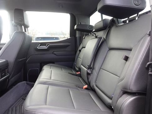 Used 2024 Chevrolet Silverado 1500 RST image 28