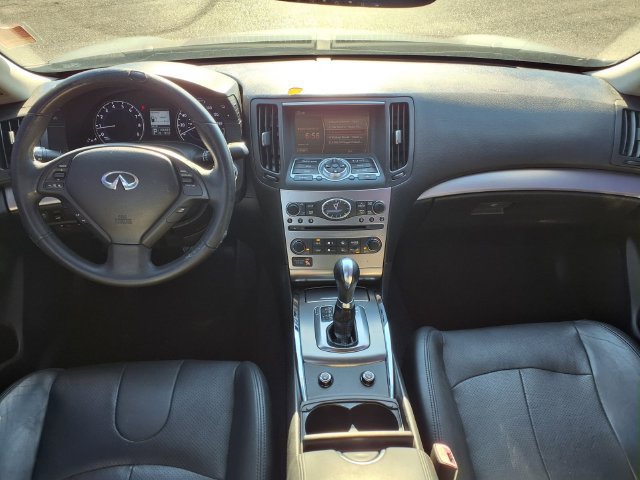 Used 2015 INFINITI Q40 w/ Moonroof Package RWD image 11