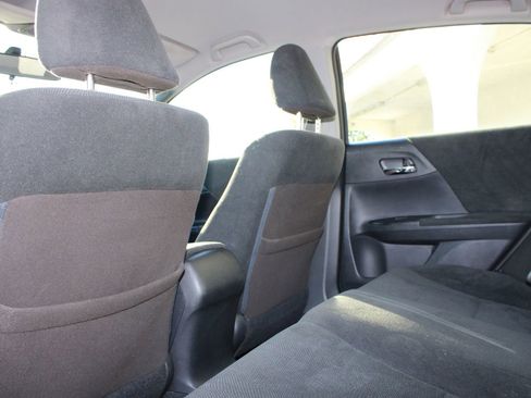 Used 2013 Honda Accord LX image 24