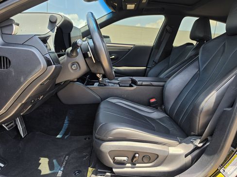 Used 2022 Lexus ES 350 F Sport w/ Accessory Package 2 FWD image 10