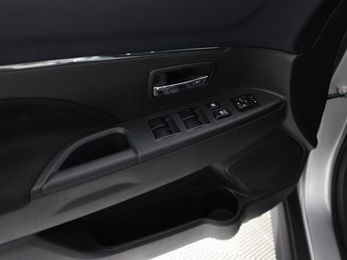 Used 2025 Mitsubishi Outlander Sport ES AWD/4WD image 15