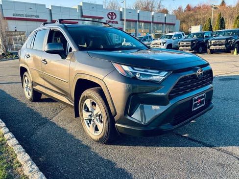 Certified 2025 Toyota RAV4 XLE w/ Convenience Package image 3