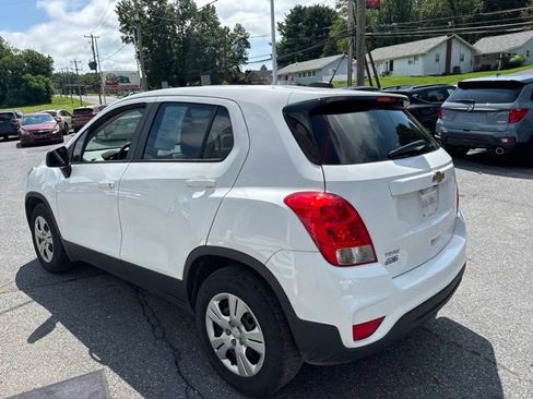 Used 2017 Chevrolet Trax LS FWD image 4