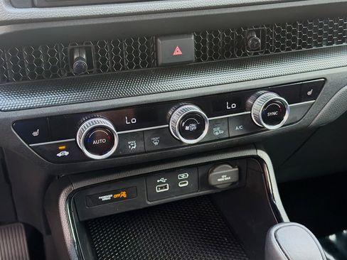 Certified 2025 Honda CR-V Sport image 14