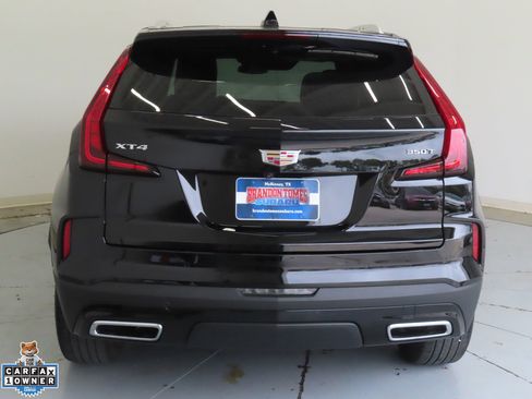 Used 2025 Cadillac XT4 Premium Luxury FWD image 4