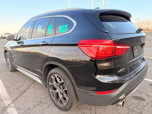 Used 2021 BMW X1 xDrive28i w/ Convenience Package image 3