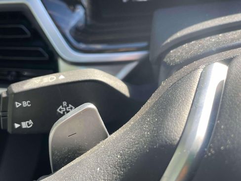 Used 2025 BMW X5 xDrive50e image 24