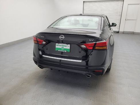 Used 2023 Nissan Altima 2.5 SV w/ SV Premium Package image 7