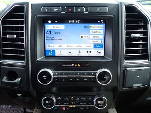 Used 2019 Ford Expedition Limited w/ Equipment Group 301A AWD/4WD image 15