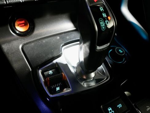 Used 2015 Jaguar F-TYPE S image 22