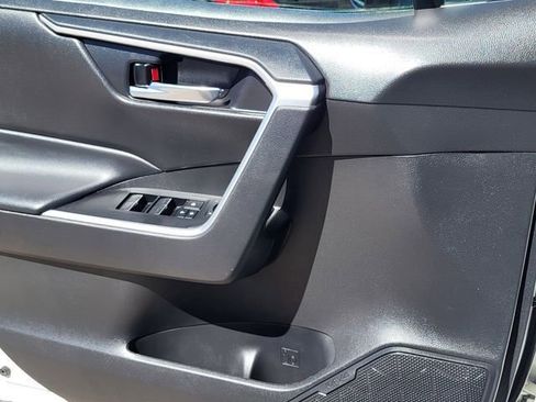 Used 2024 Toyota RAV4 XLE w/ Convenience Package image 13