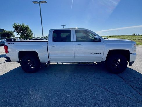 Used 2018 Chevrolet Silverado 1500 LT w/ All Star Edition AWD/4WD image 6