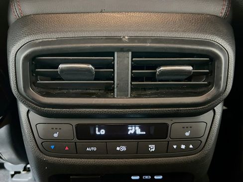 Used 2024 Honda Passport Black Edition image 19