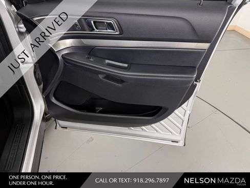Used 2019 Ford Explorer XLT FWD image 46