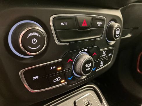 Used 2020 Jeep Compass Trailhawk AWD/4WD image 56