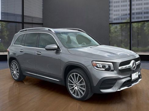 Used 2023 Mercedes-Benz GLB 250 image 10