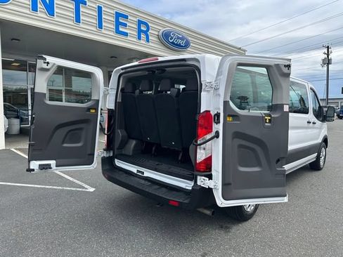 Used 2024 Ford Transit 350 XLT RWD image 27